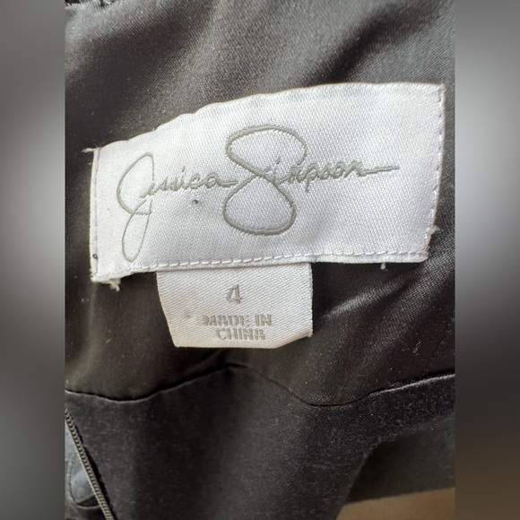 Jessica Simpson silk floral embroidered black whimsigoth dress size 4 - Picture 8 of 9